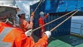 How an Offshore Lawyer can Help You if You have been on an Oil Rig