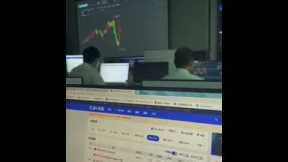 Chinese Whales Dumping Bitcoin on Video