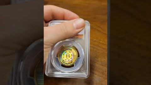 Physical bitcoin 🤯 #coins #numismatics #bitcoin #money #crypto